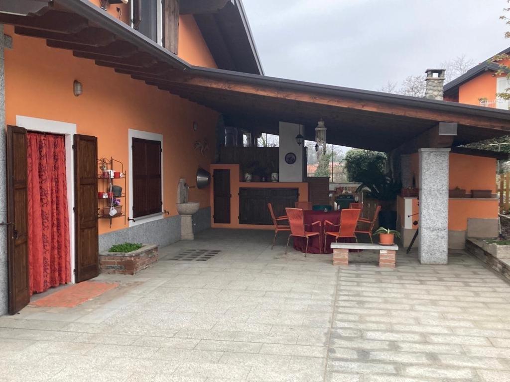 Un Bell Incontro Lejlighed Borgo Ticino Eksteriør billede
